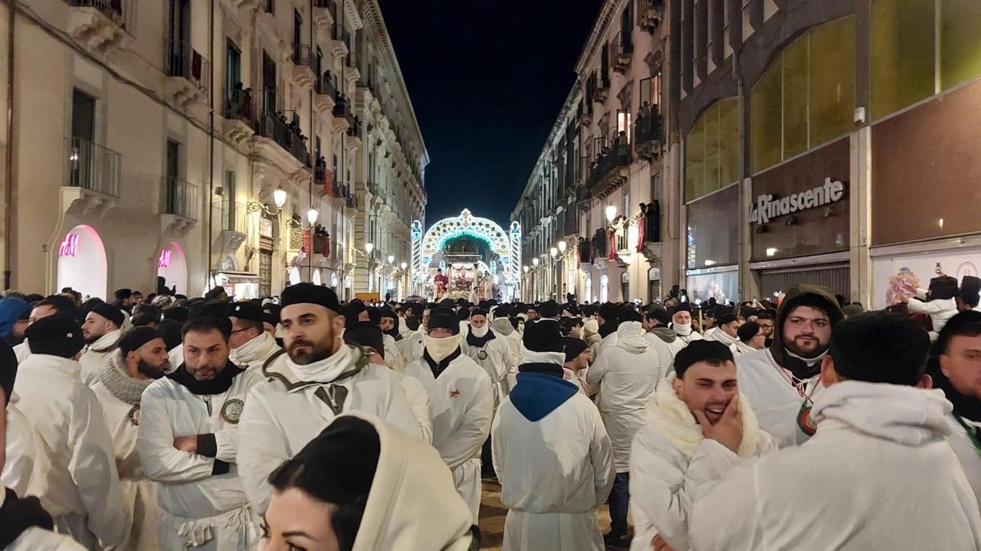 Home 22 Appartamento In Centro Storico - Κατάνια Εξωτερικό φωτογραφία